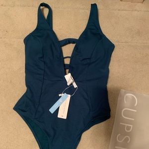 Green size medium cupshe one piece bathing suit BNWT